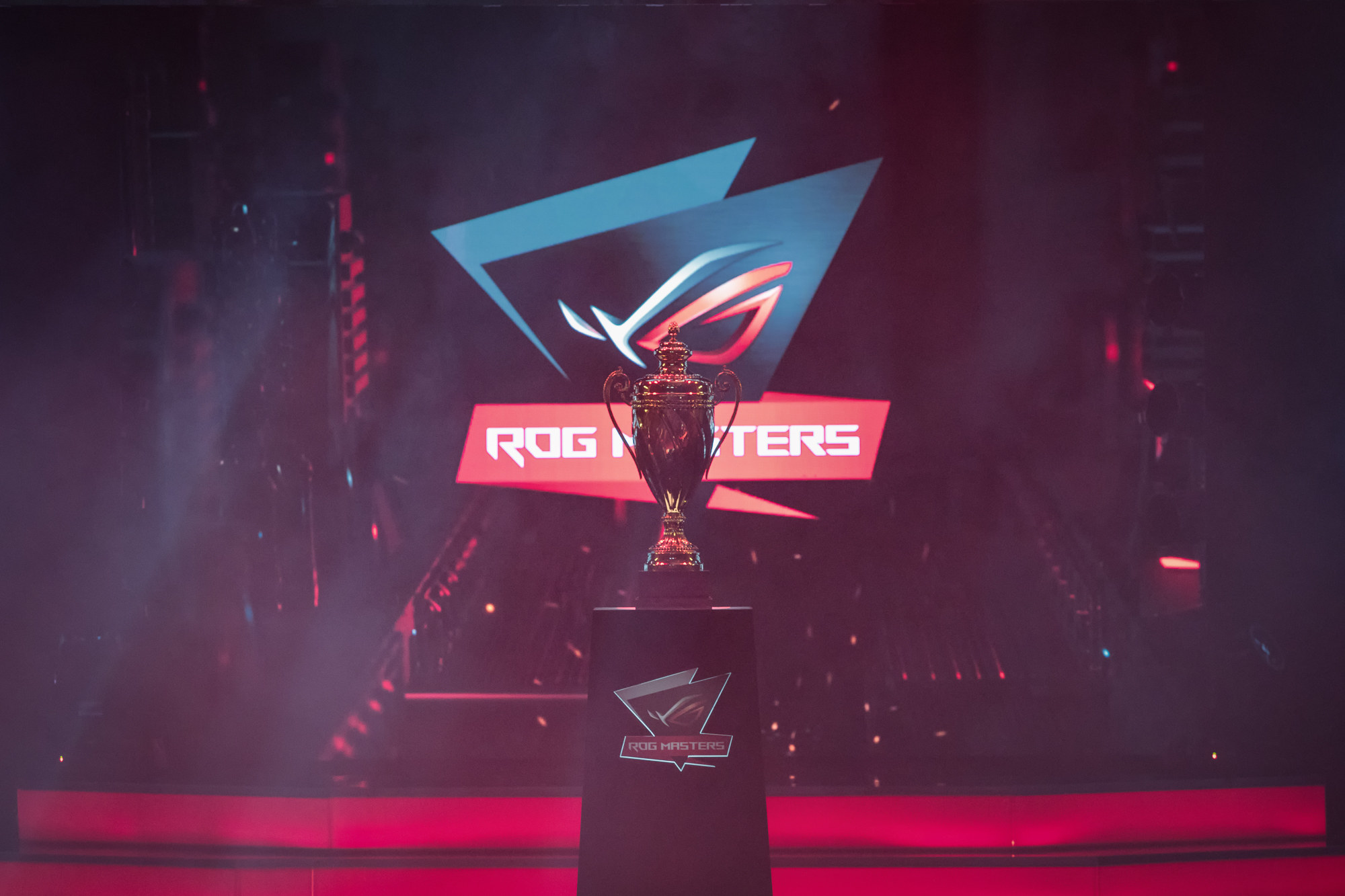 rog-masters-kl-small1